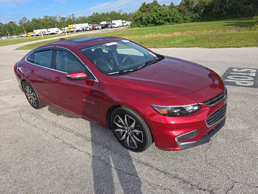 2017 Chevrolet Malibu LT — photo 1 of 11