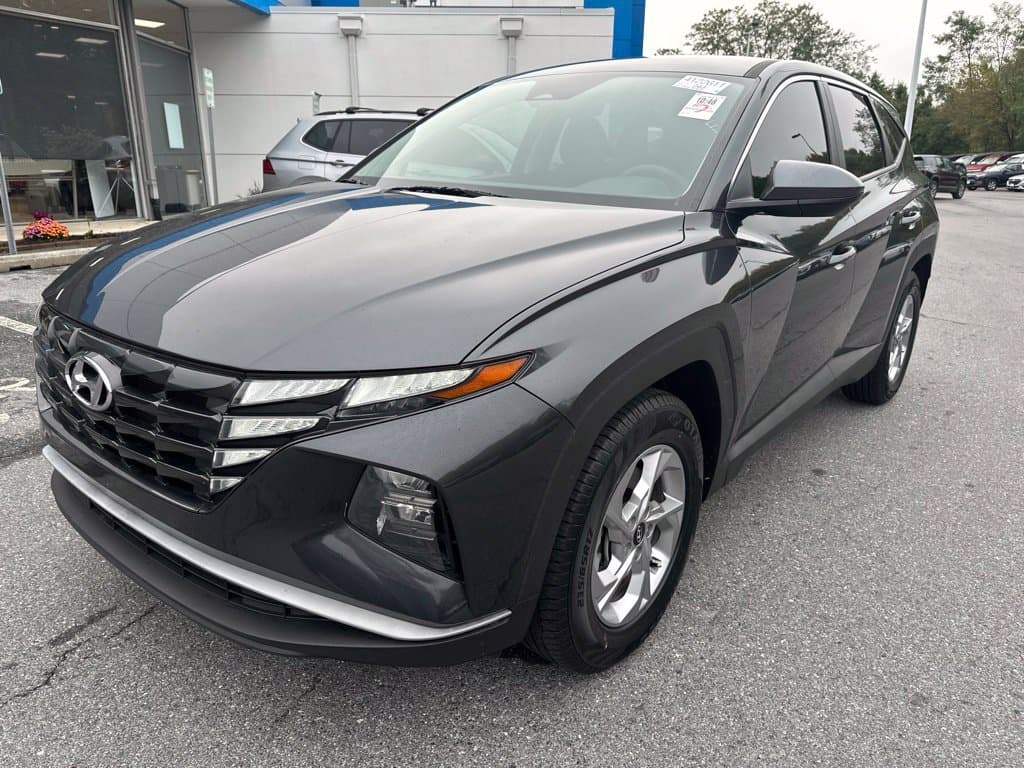 2024 Hyundai Tucson SE — photo 1 of 21