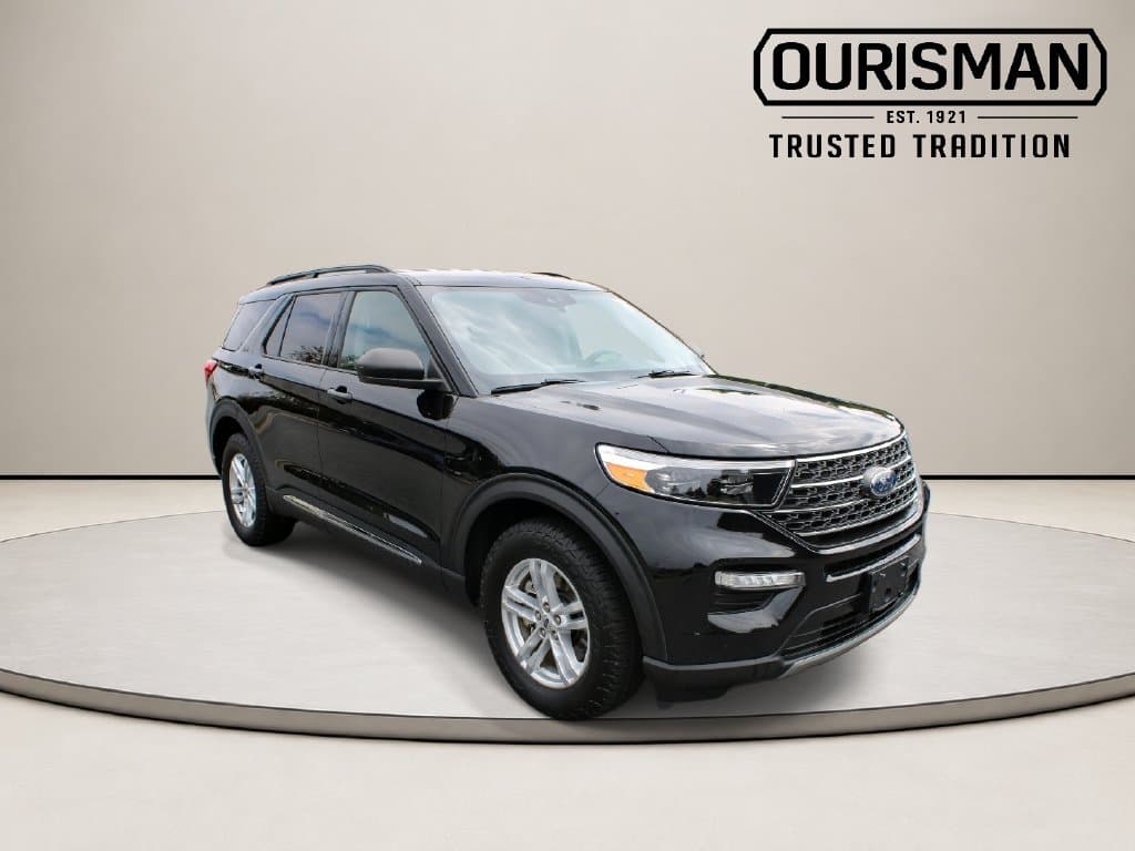 2023 Ford Explorer XLT — photo 1 of 37