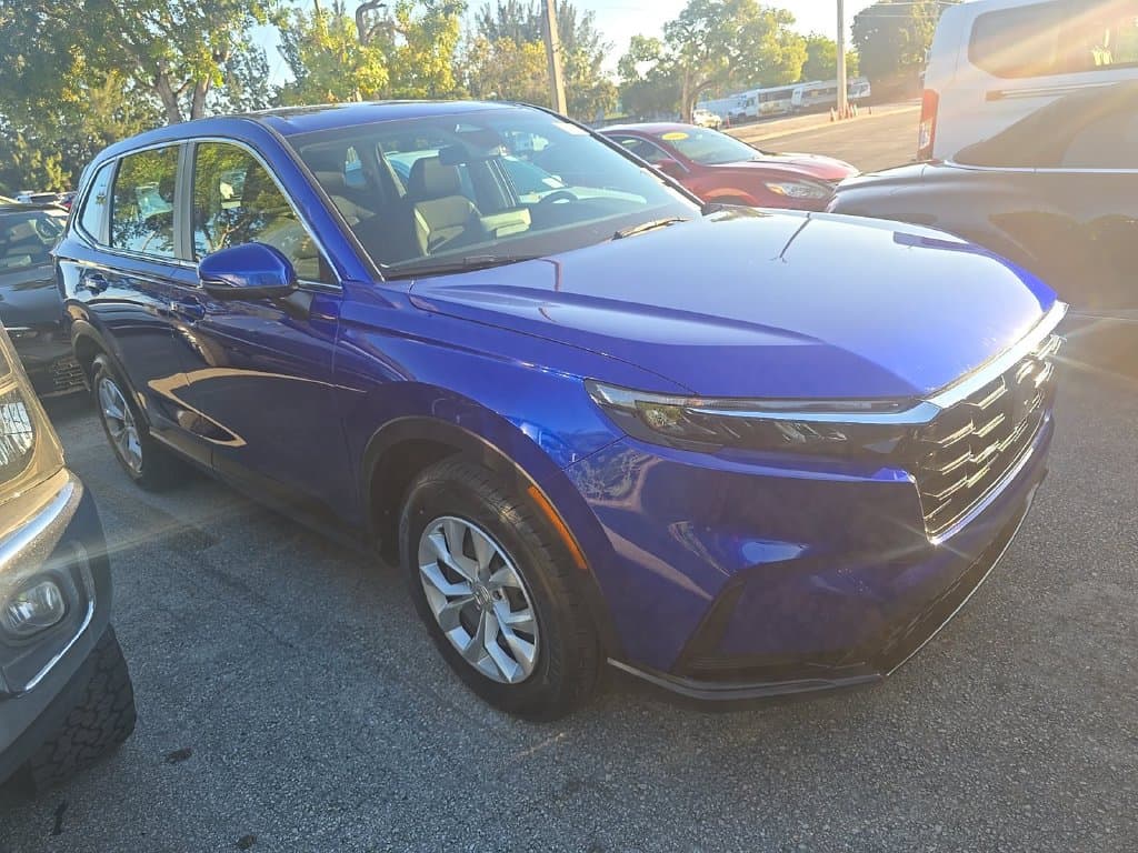 2024 Honda CR-V LX — photo 1 of 10