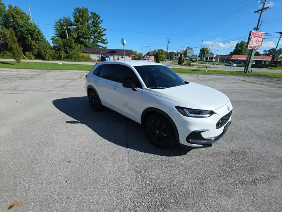 2025 Honda HR-V Sport — photo 1 of 7