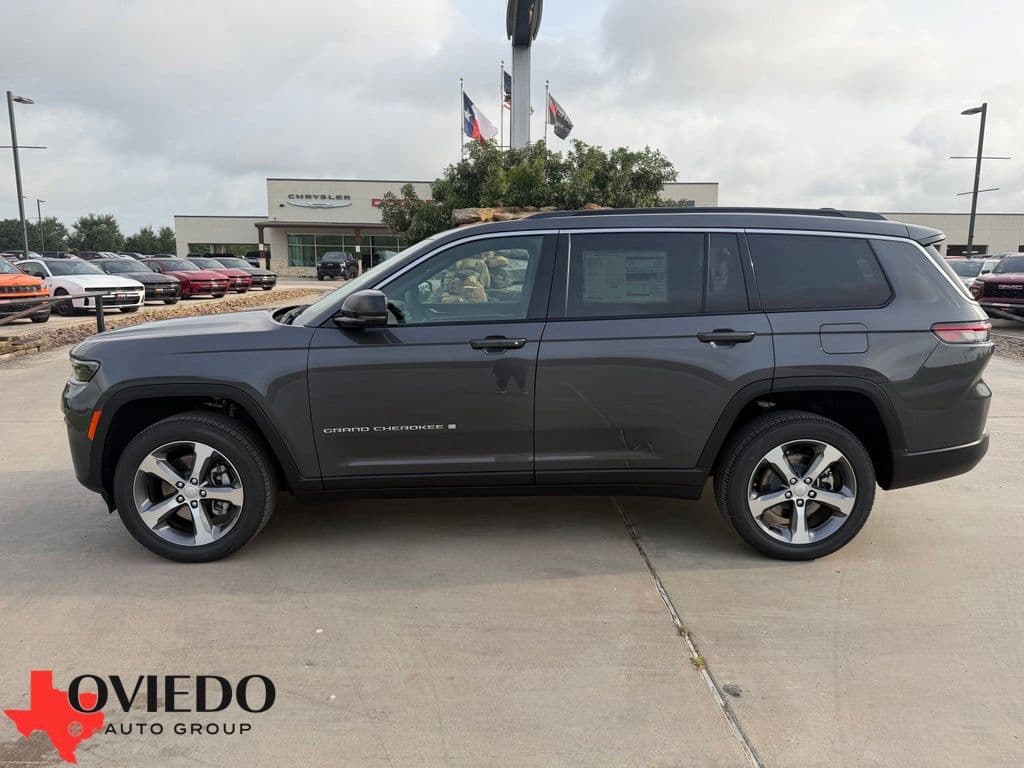 2026 Jeep Grand Cherokee L LIMITED 4X2 — photo 1 of 28