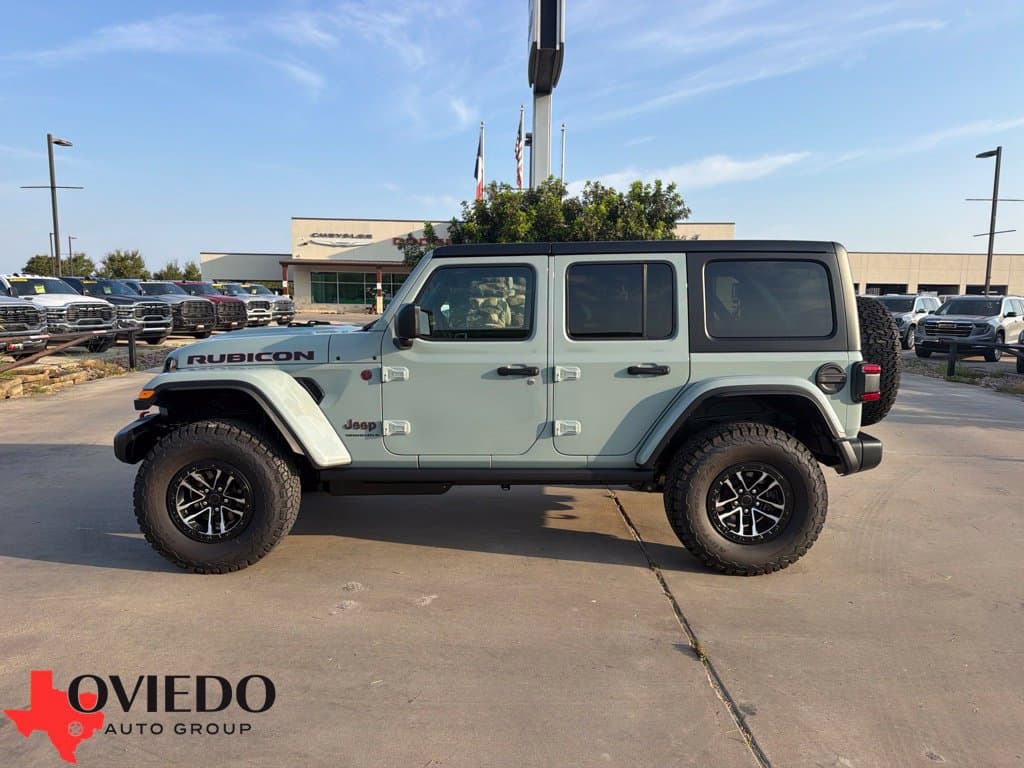 2027 Jeep Wrangler Rubicon — photo 1 of 30