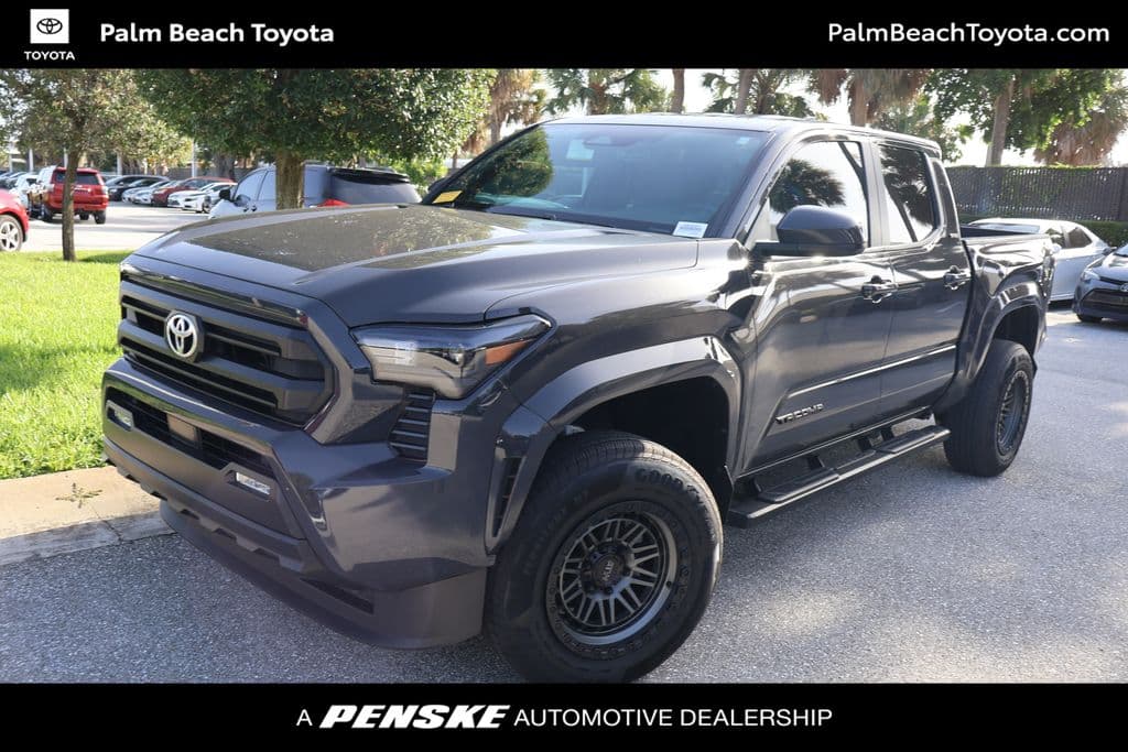 2025 Toyota Tacoma SR5 — photo 1 of 40