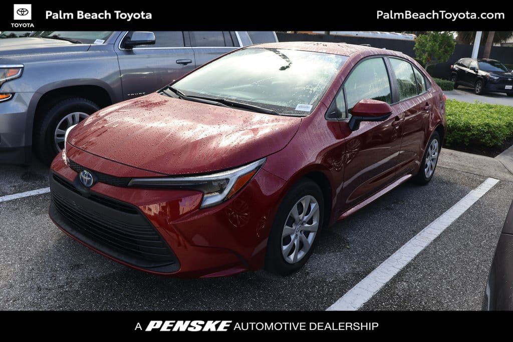 2024 Toyota Corolla Hybrid LE — photo 1 of 8