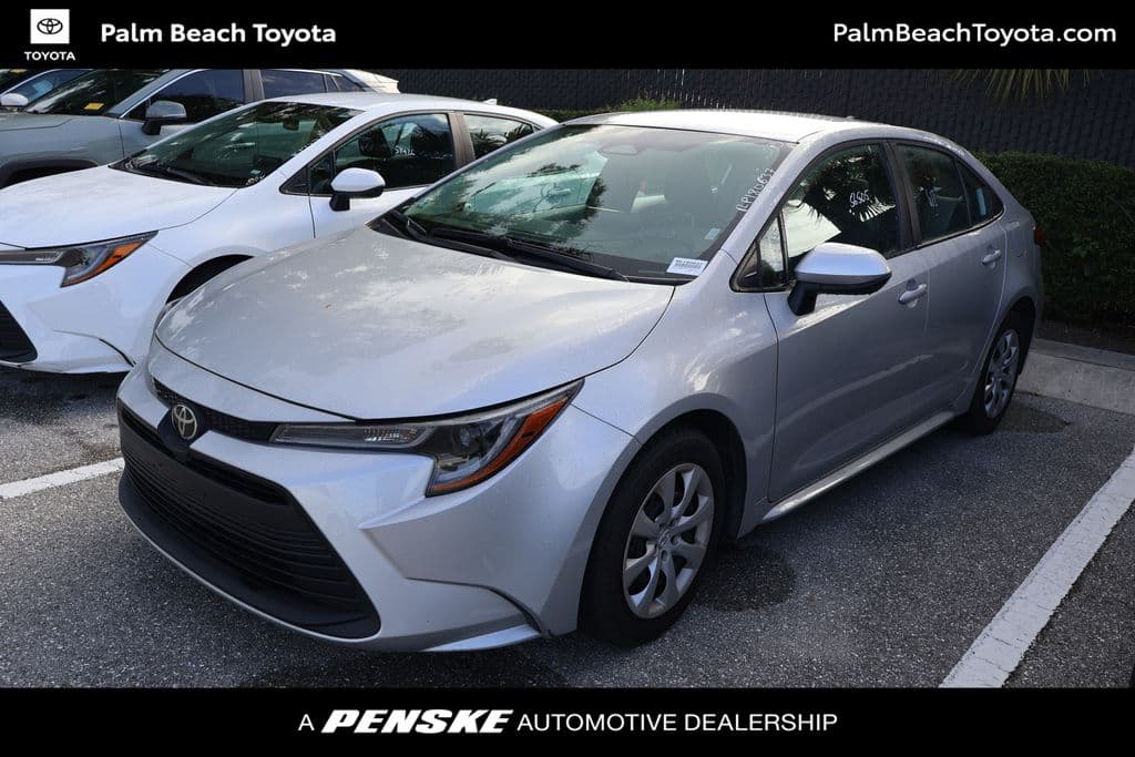 2024 Toyota Corolla LE — photo 1 of 7