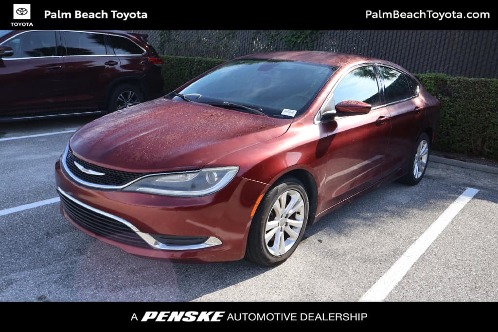 2015 Chrysler 200 Limited — photo 1 of 8
