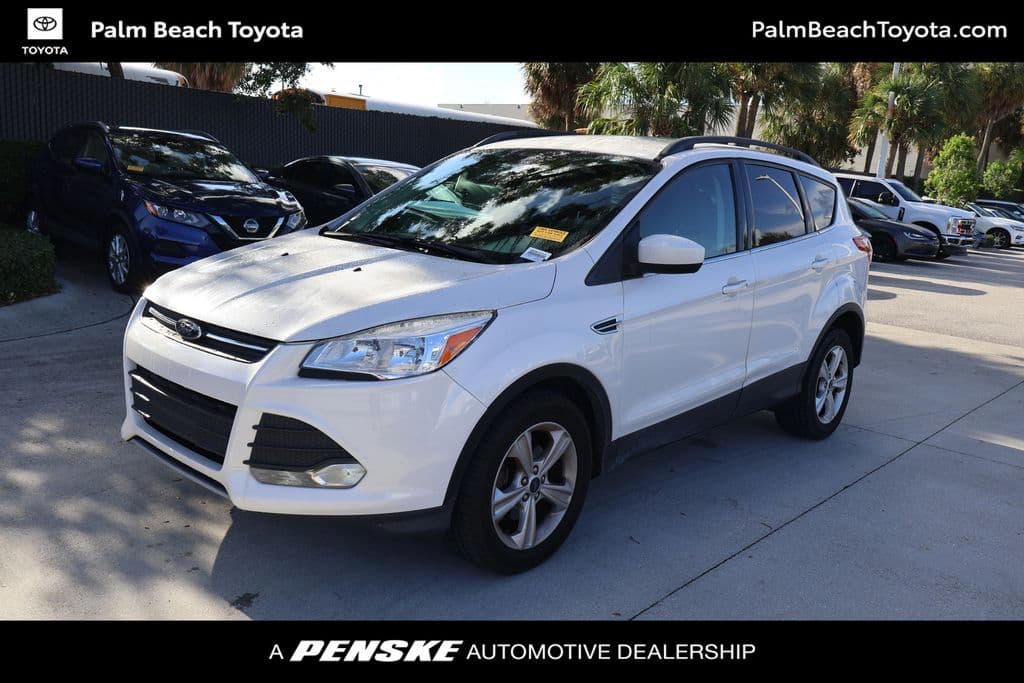 2016 Ford Escape SE — photo 1 of 8