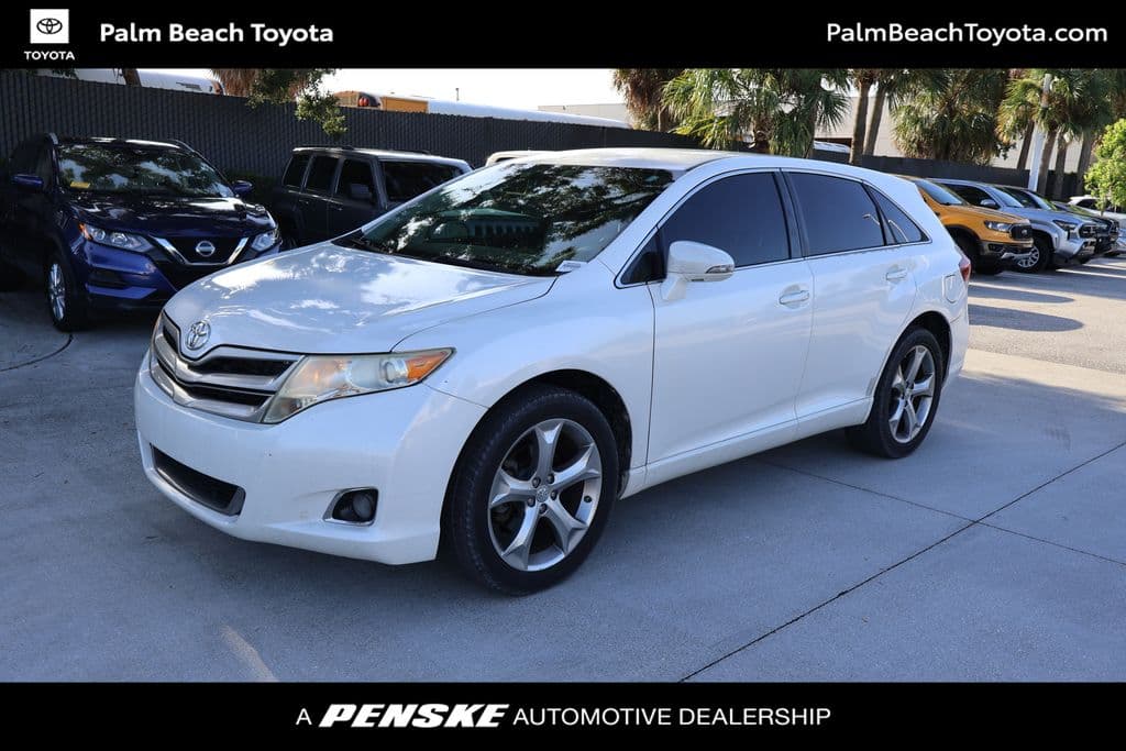2014 Toyota Venza LE — photo 1 of 8