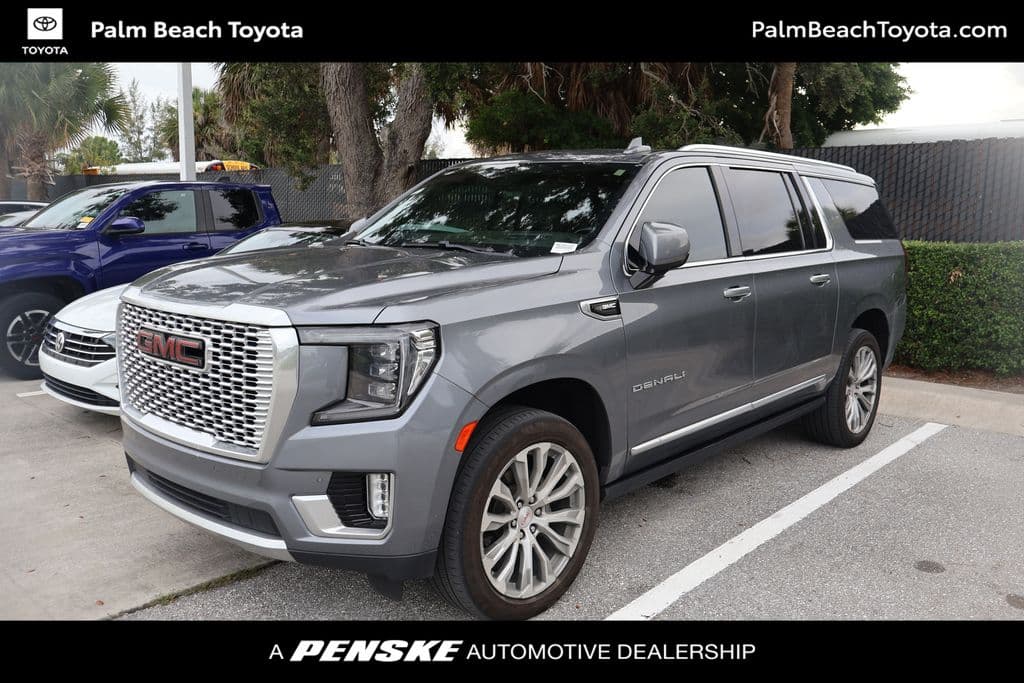 2021 GMC Yukon XL Denali — photo 1 of 7