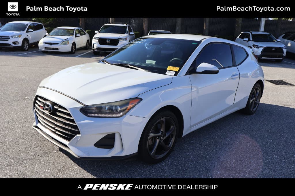 2019 Hyundai Veloster 2.0 — photo 1 of 8
