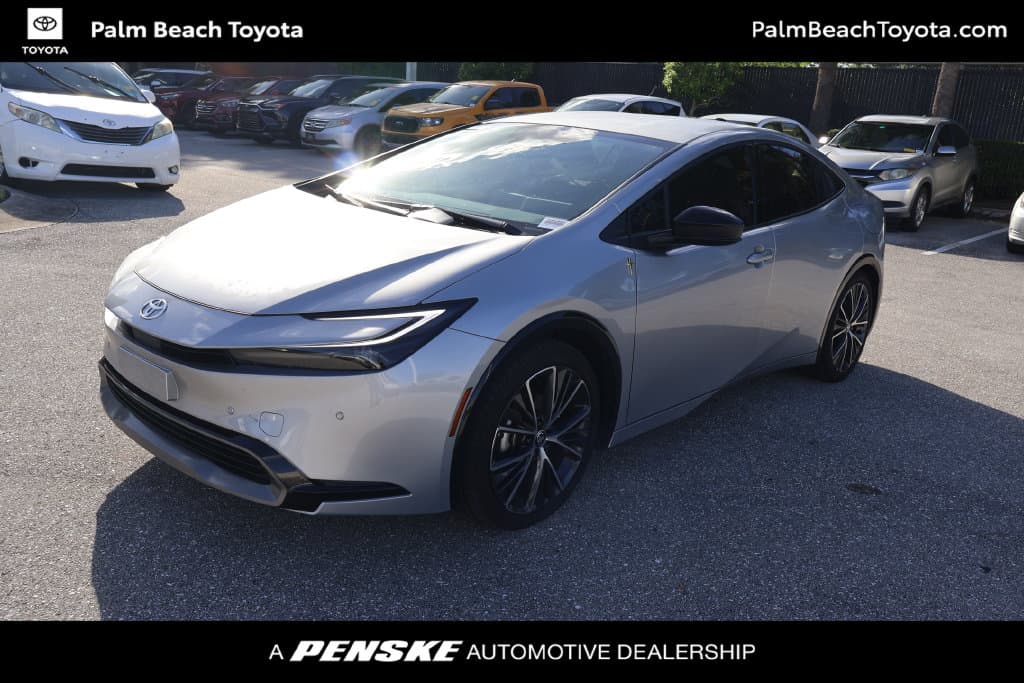 2026 Toyota Prius XLE — photo 1 of 40