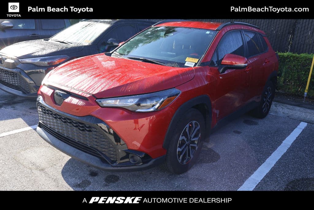 2024 Toyota Corolla Cross Hybrid SE — photo 1 of 8