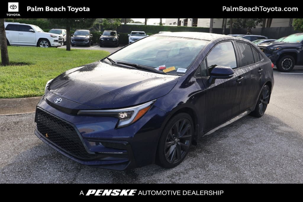2026 Toyota Corolla SE — photo 1 of 8