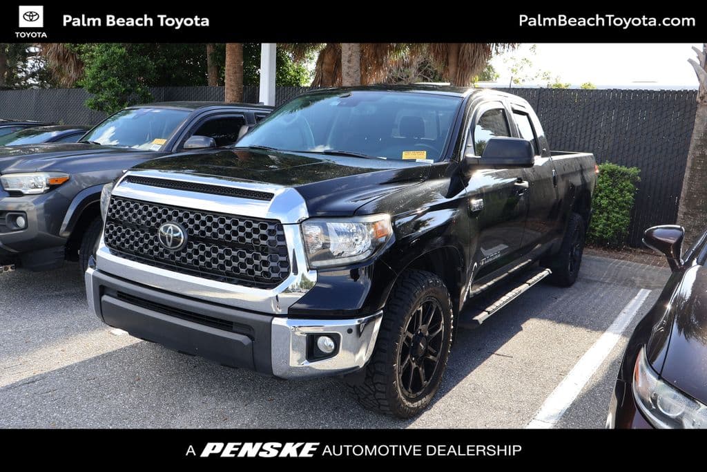 2021 Toyota Tundra SR5 — photo 1 of 8