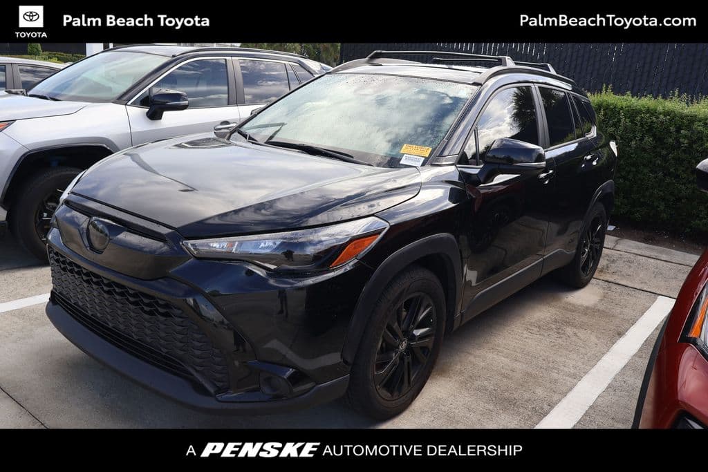 2024 Toyota Corolla Cross Hybrid Nightshade Edition — photo 1 of 8