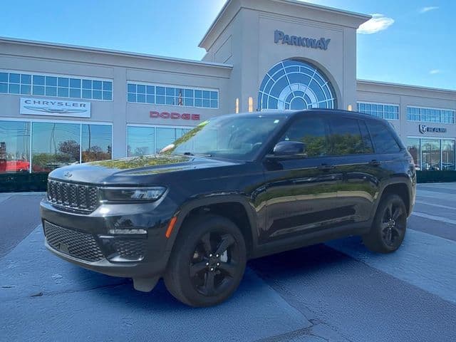 2024 Jeep Grand Cherokee Limited — photo 1 of 21