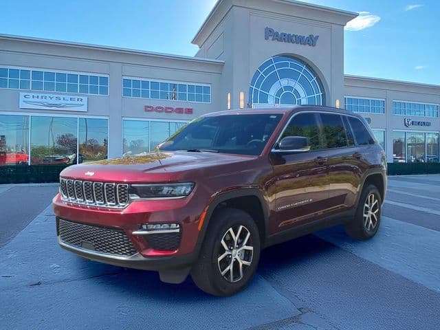 2024 Jeep Grand Cherokee Limited — photo 1 of 21