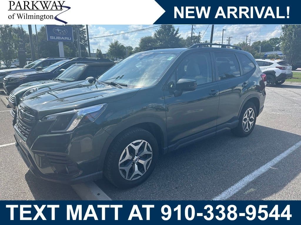 2022 Subaru Forester Premium — photo 1 of 2