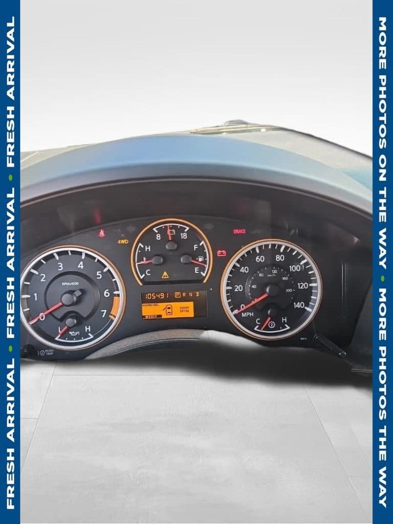 2014 Nissan Titan SV — photo 1 of 6