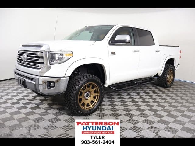 2018 Toyota Tundra 4WD Base — photo 1 of 31