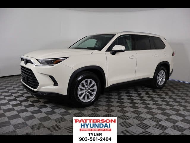 2024 Toyota Grand Highlander XLE — photo 1 of 31