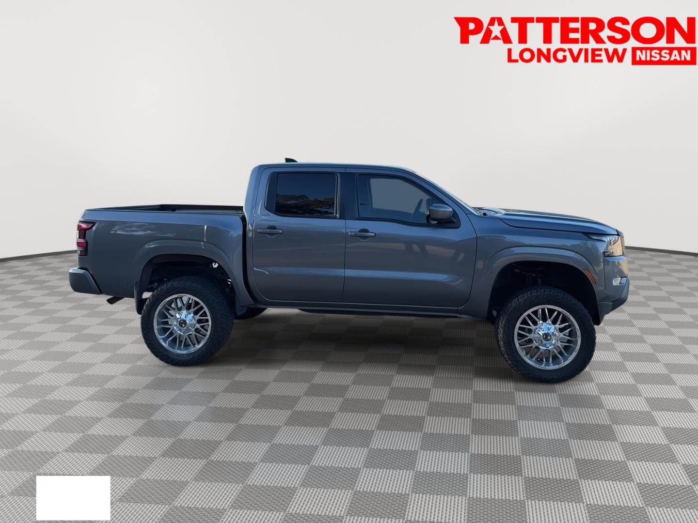 2022 Nissan Frontier SV — photo 1 of 20