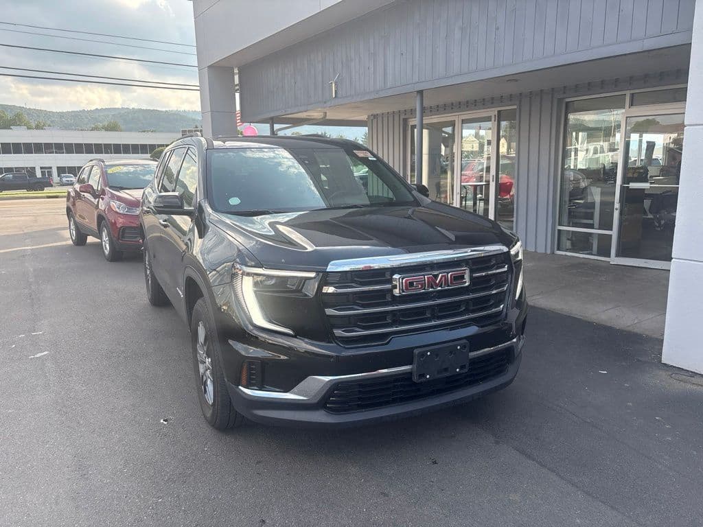 2025 GMC Acadia AWD Elevation — photo 1 of 4