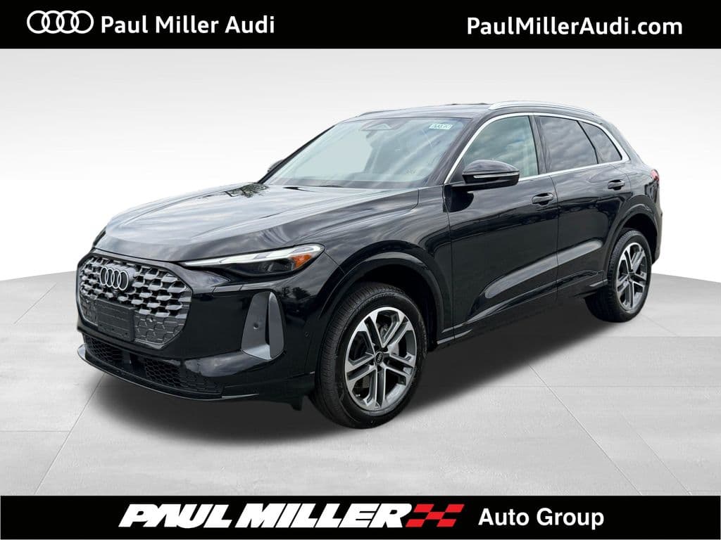 2026 Audi Q5 2.0T Premium — photo 1 of 38