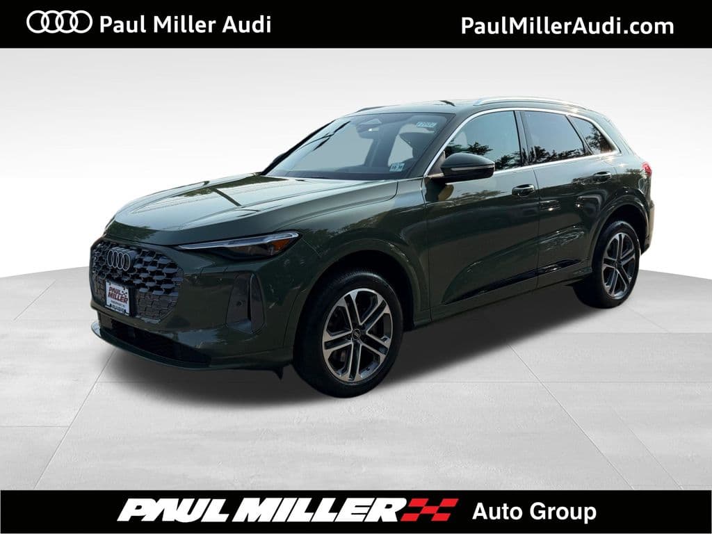 2025 Audi Q5 2.0T Premium Plus — photo 1 of 31