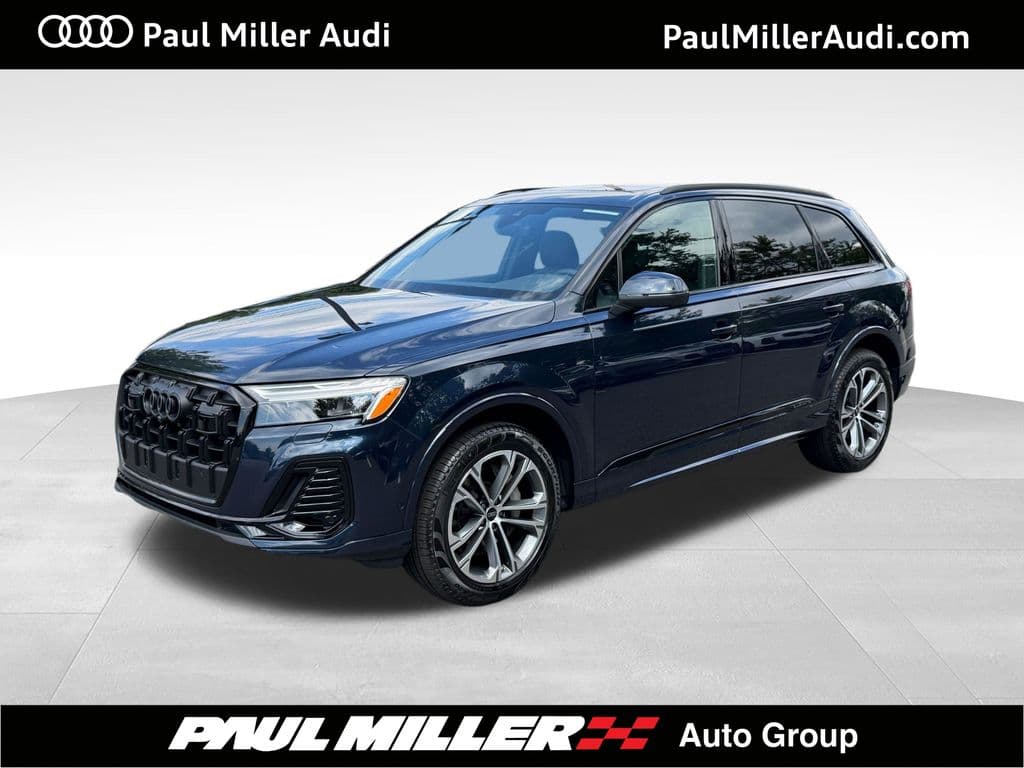 2026 Audi Q7 45 Premium — photo 1 of 38