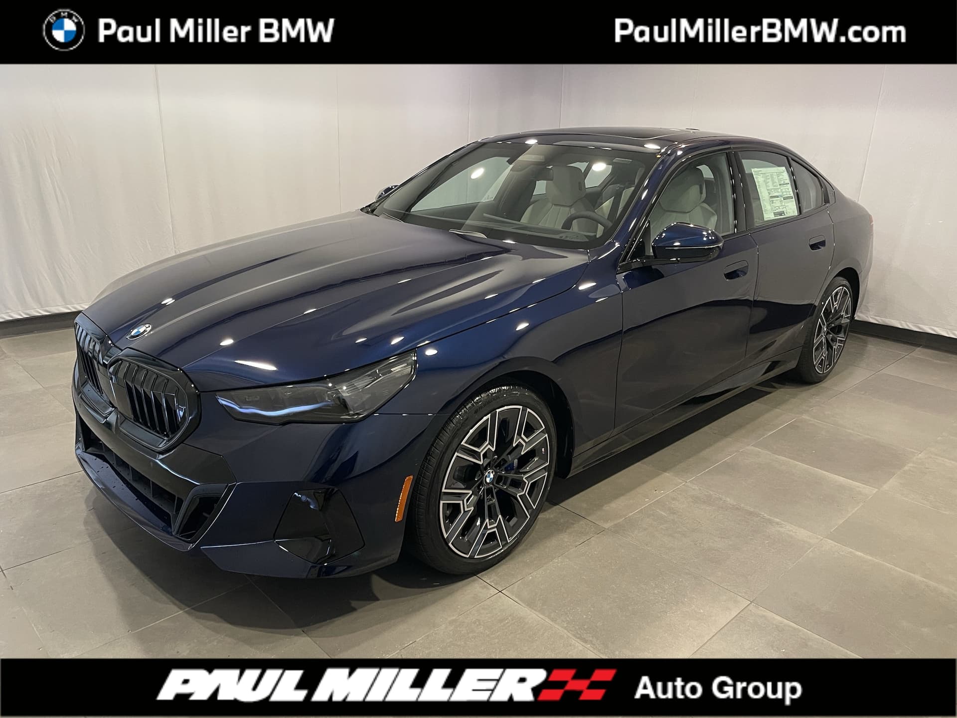 2027 BMW 540i xDrive — photo 1 of 22