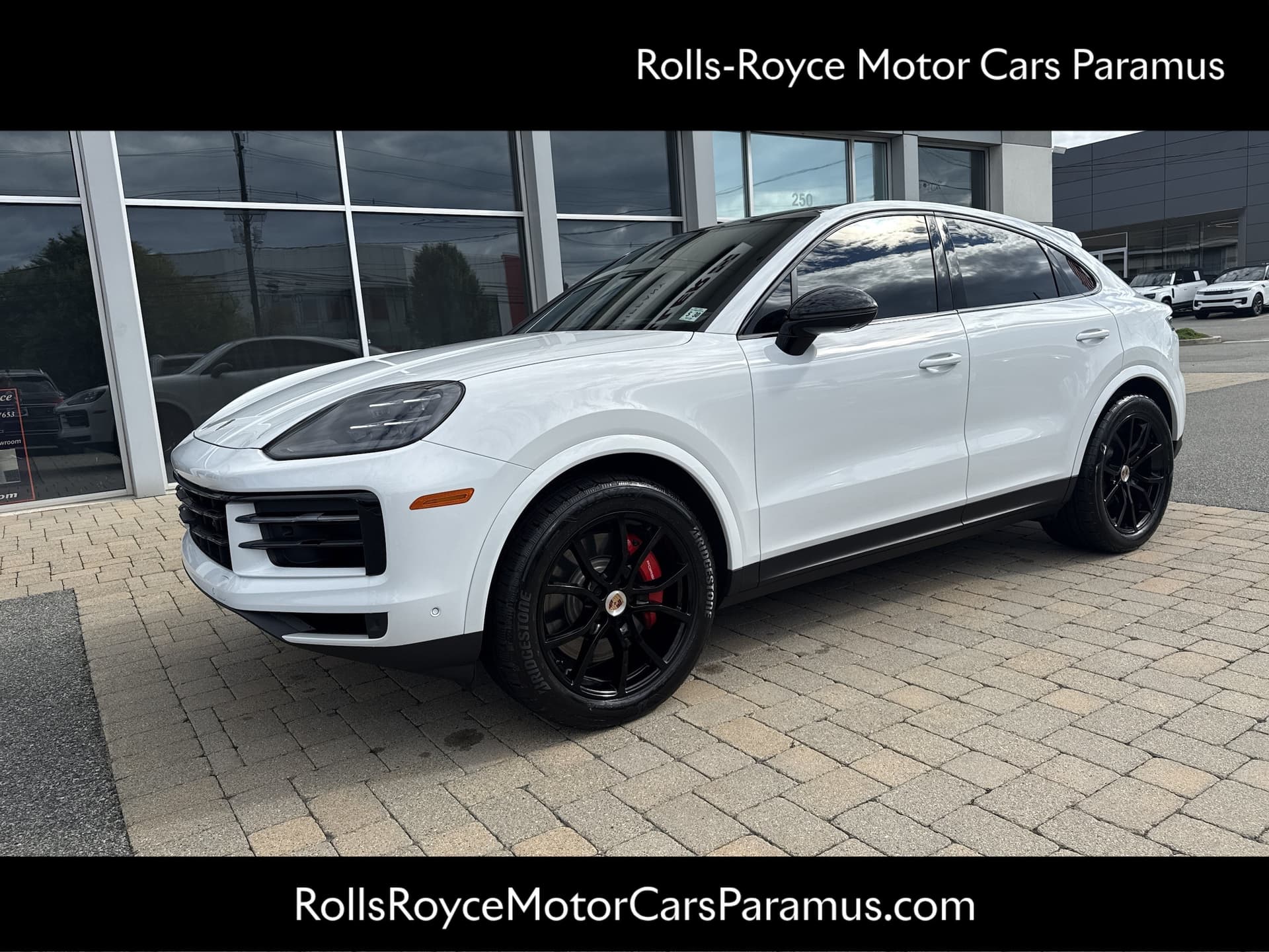 2025 Porsche Cayenne S — photo 1 of 73