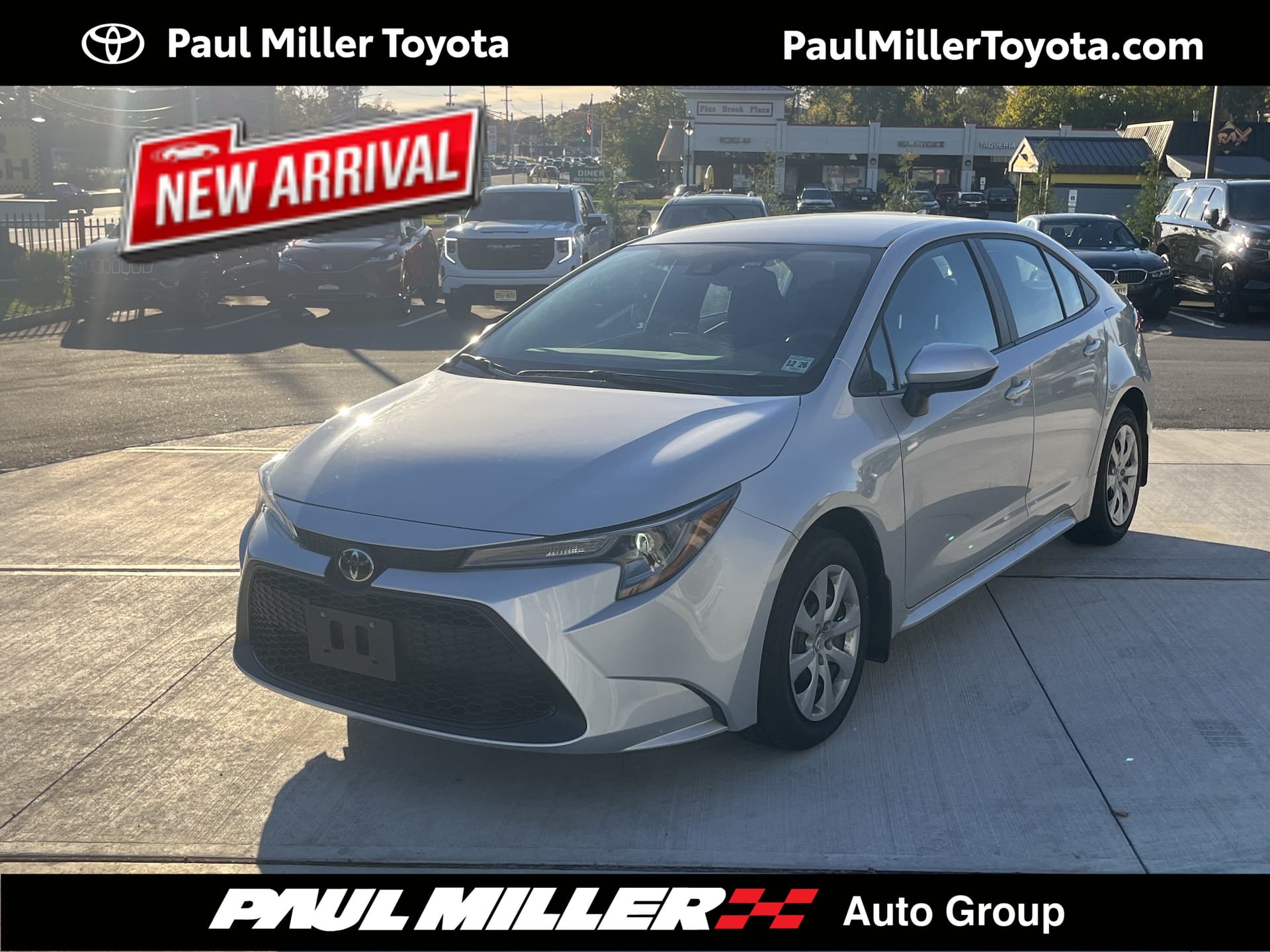 2022 Toyota Corolla LE — photo 1 of 6