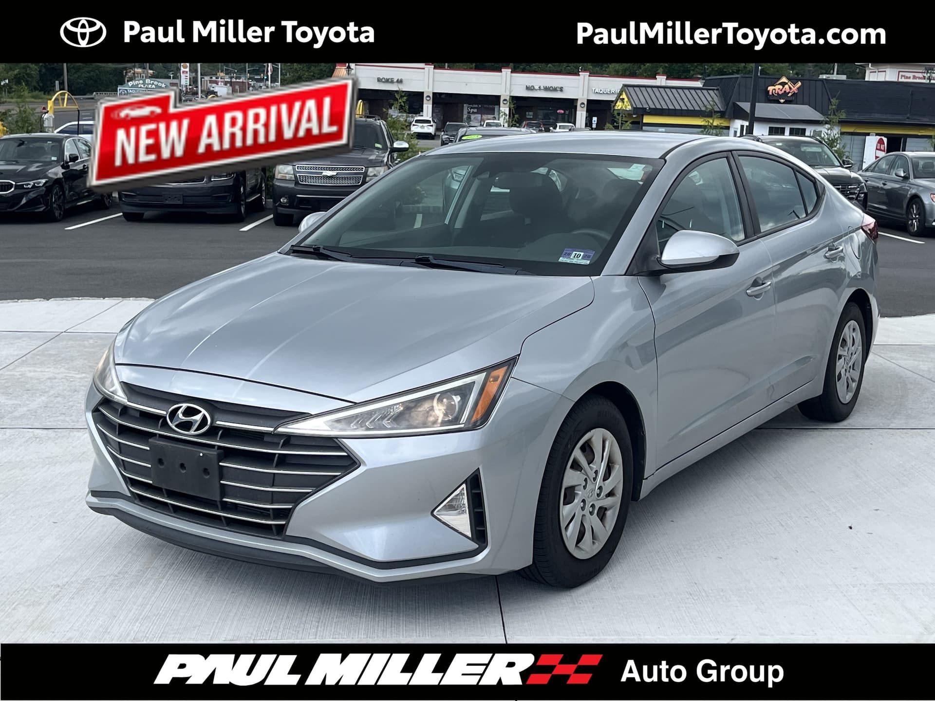 2020 Hyundai Elantra SE — photo 1 of 5