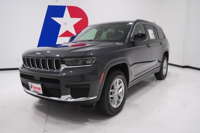 2026 Jeep Grand Cherokee L LAREDO 4X2 — photo 1 of 45