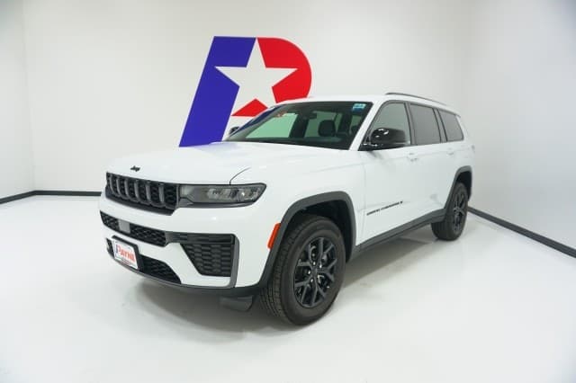 2026 Jeep Grand Cherokee L Altitude 4x2 — photo 1 of 55