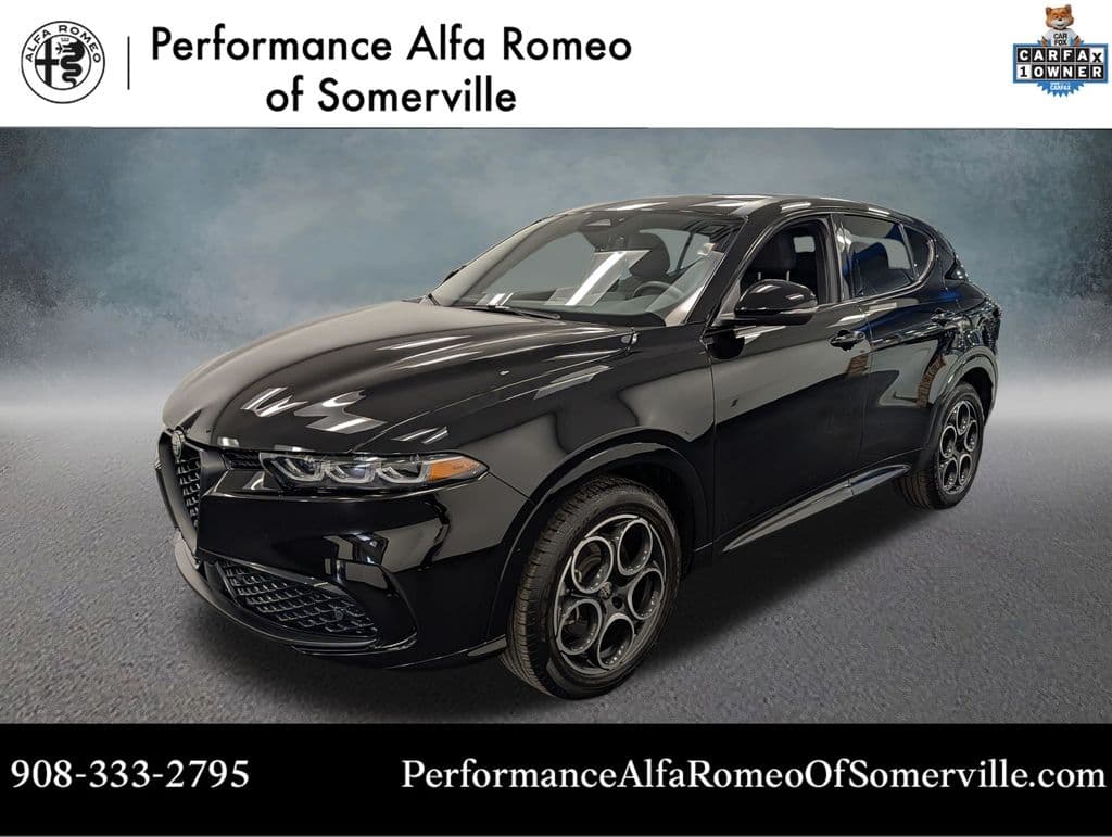 2025 Alfa Romeo Tonale Base — photo 1 of 31