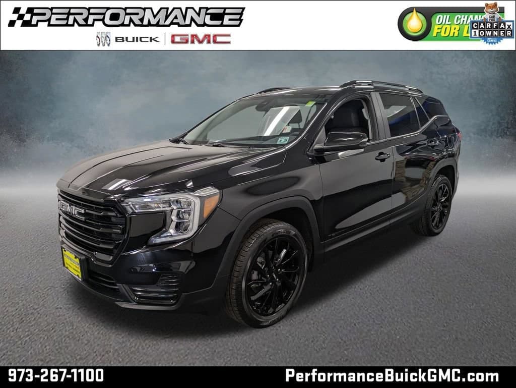2023 GMC Terrain SLE — photo 1 of 34