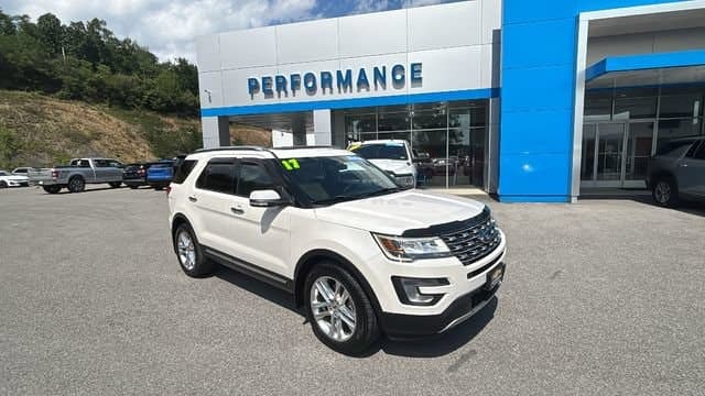2017 Ford Explorer Limited — photo 1 of 19