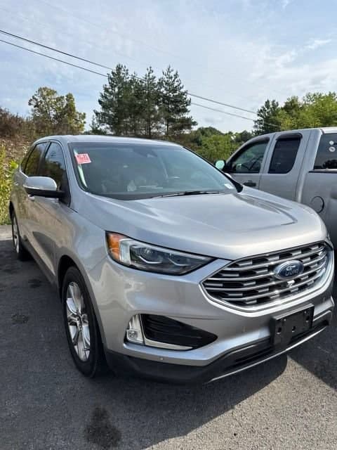 2022 Ford Edge Titanium — photo 1 of 11
