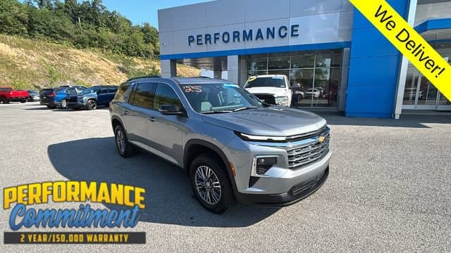 2025 Chevrolet Traverse LT — photo 1 of 27