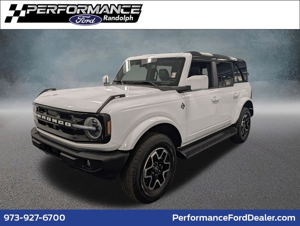 2025 Ford Bronco Outer Banks — photo 1 of 34