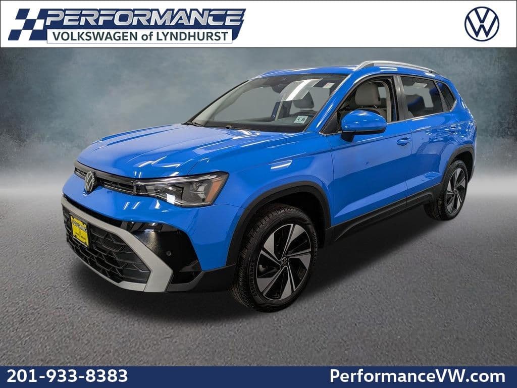 2025 Volkswagen Taos 1.5T SE — photo 1 of 36