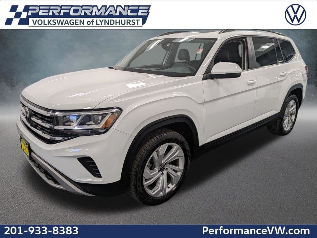 2022 Volkswagen Atlas 3.6L V6 SE w/Technology — photo 1 of 36