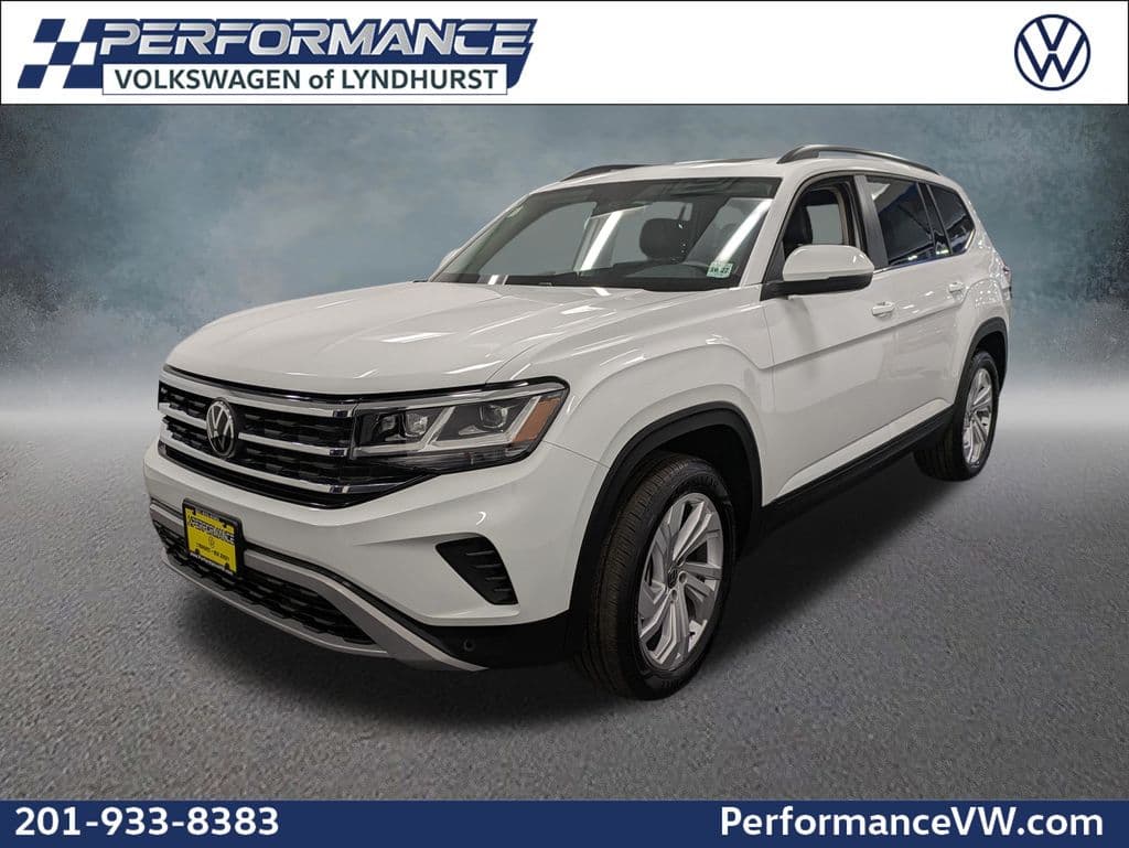 2023 Volkswagen Atlas 3.6L V6 SE w/Technology — photo 1 of 20