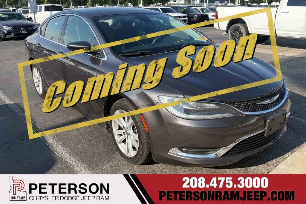 2015 Chrysler 200 Limited — photo 1 of 8