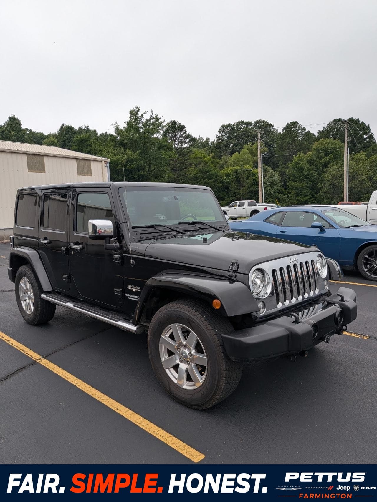 2017 Jeep Wrangler Unlimited Sahara — photo 1 of 6