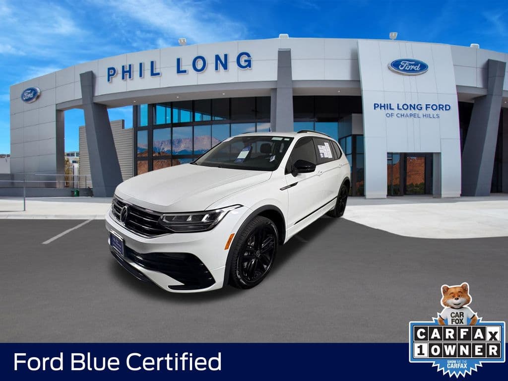 2022 Volkswagen Tiguan 2.0T SE R-Line Black — photo 1 of 47