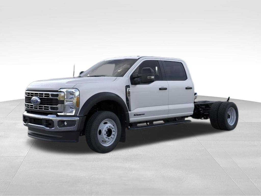 2026 Ford Super Duty F-550 DRW Base — photo 1 of 22